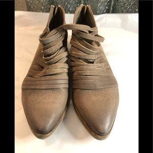 Free People Lost Valley tan Bootie sz 38 7.5 us